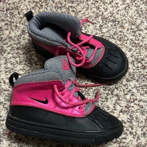 Nike Kids Black and Pink Sneakers